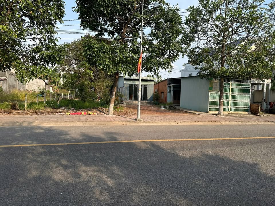 Đất nền kinh doanh Phú Giáo 646m² giá 4 tỷ - Đầu tư sinh lời ngay!