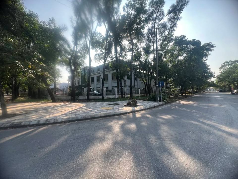 Bán Nhà Xưởng 10.139m² Tại Khu CN Ngọc Hồi - Thanh Trì - Giá 135 Tỷ, Tiềm Năng Tương Lai