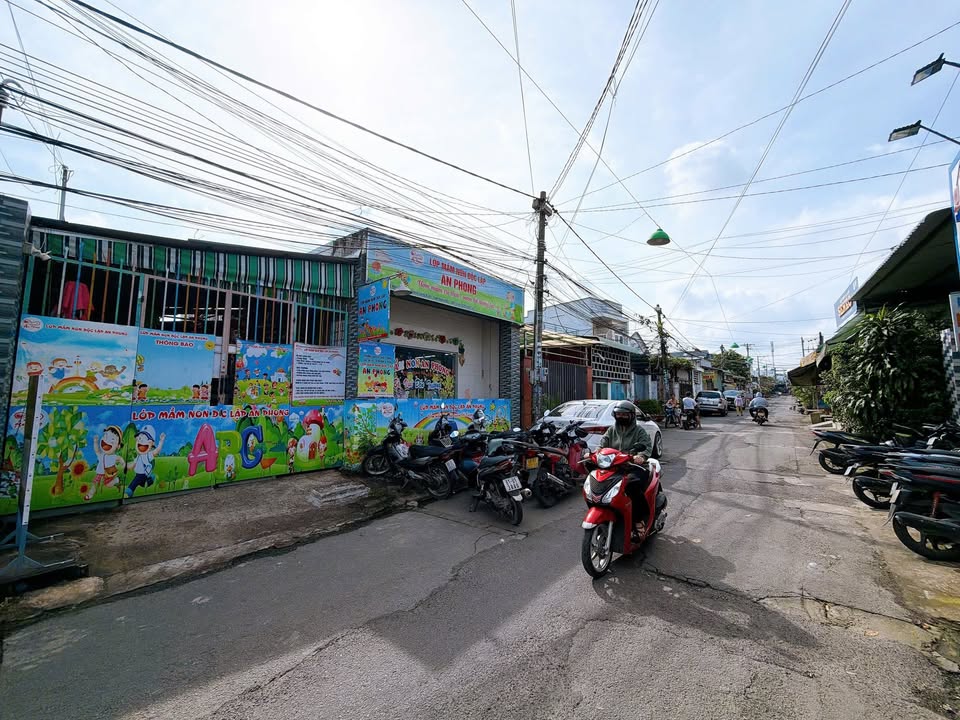 Nhà cho thuê mặt tiền đường lớn tại Khu phố 6, Tân Biên 60m² - Giá chỉ 3 triệu/tháng!