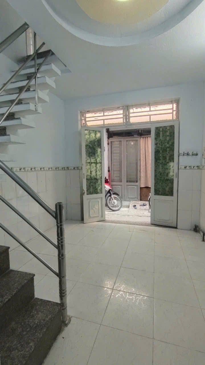 Nhà riêng Thủ Đức 15m² giá 870 triệu - Gần siêu thị Gigamall!