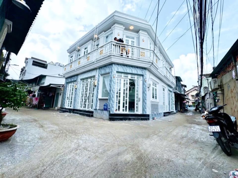 Nhà phố Quận 7, 25m² giá 2.29 tỷ - Pháp lý rõ ràng, nội thất đầy đủ!