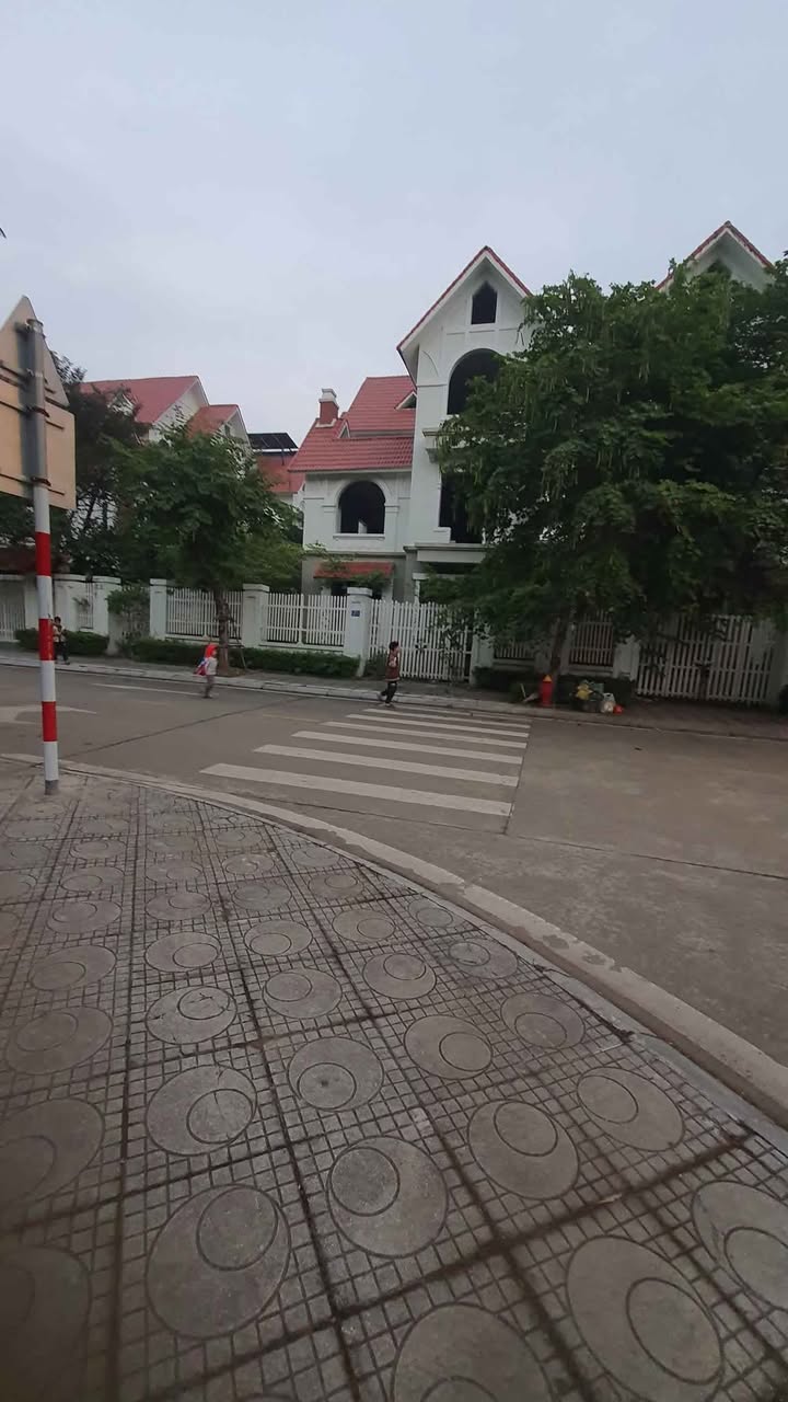 Nhà phố BT Geleximco Dương Nội 120m² giá 2 tỷ - Đầu tư lý tưởng!