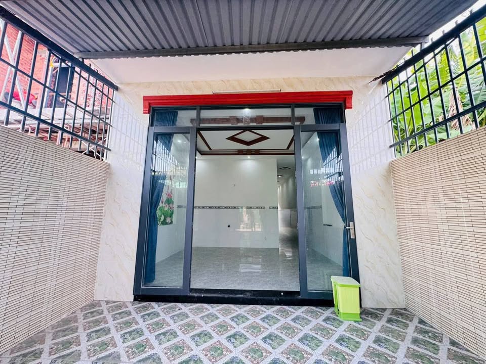 Nhà đẹp trung tâm Long Điền 100m² giá 1.85 tỷ - Sẵn sàng ở ngay!