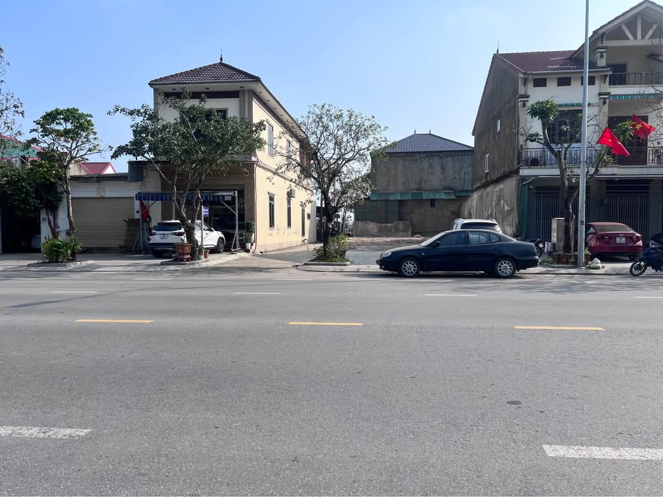 Đất 2 mặt tiền đường Quang Trung, TDP Minh Tiến, 200m² - Cơ hội kinh doanh tuyệt vời!