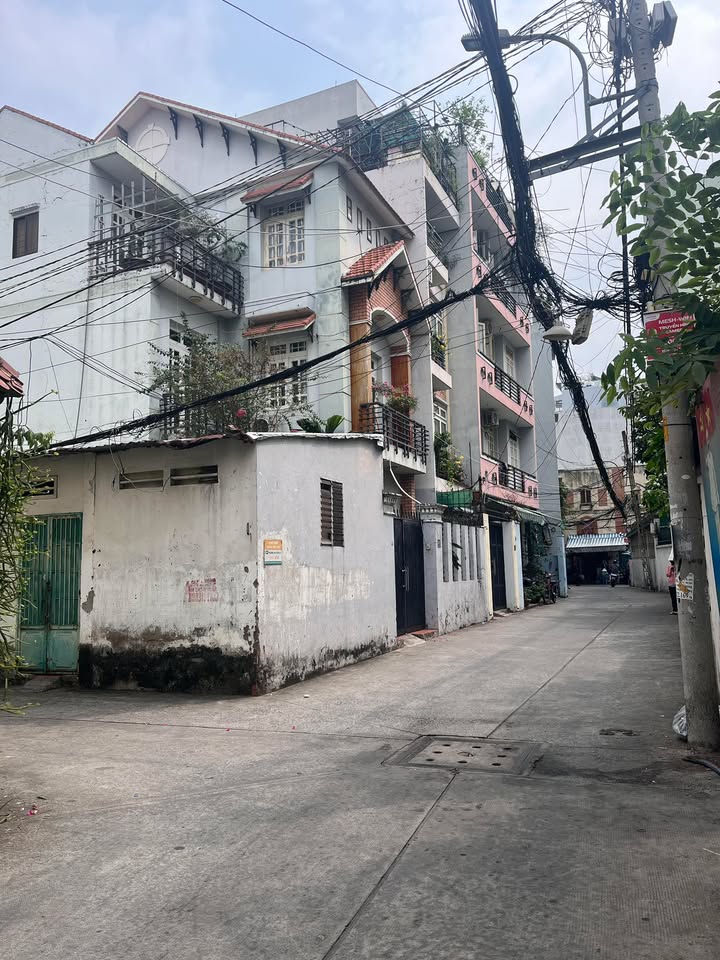 Nhà phố 4 tầng Tô Hiến Thành 185m² giá thỏa thuận - Dân trí cao, yên tĩnh!