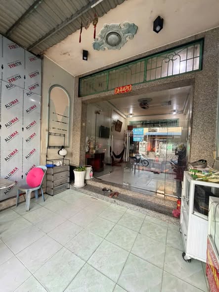 Nhà phố Tịnh Biên 126m² giá 2 tỷ - Vị trí kinh doanh thuận lợi!