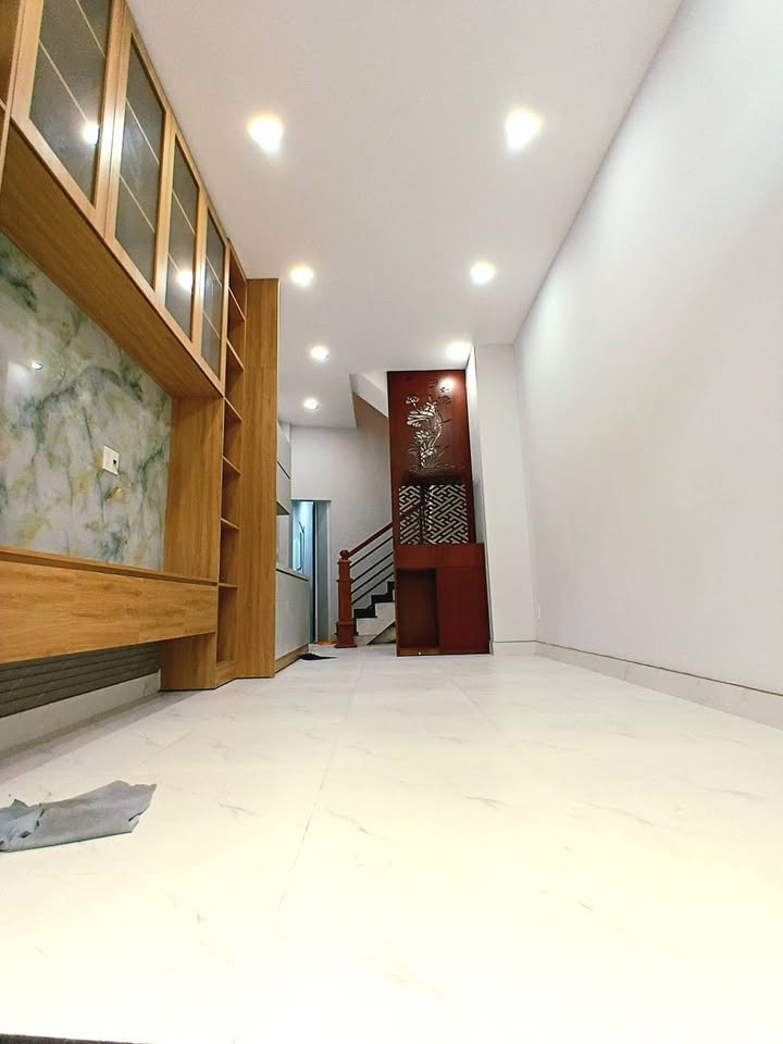 Nhà phố Trần Hưng Đạo, Quận 5, 30m² giá 5.98 tỷ - Đón Tết ngay!