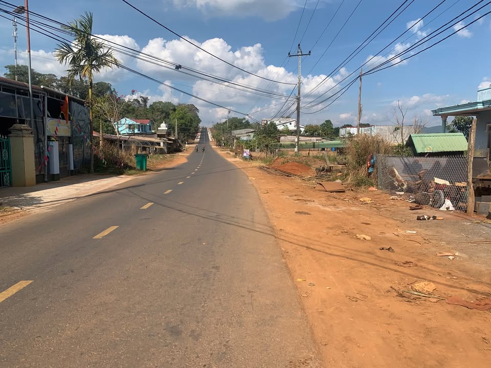 Đất thổ cư 2800m² tại ngã tư cầu 20, Đắk Song giá 2.5 tỷ - Cơ hội đầu tư hấp dẫn!