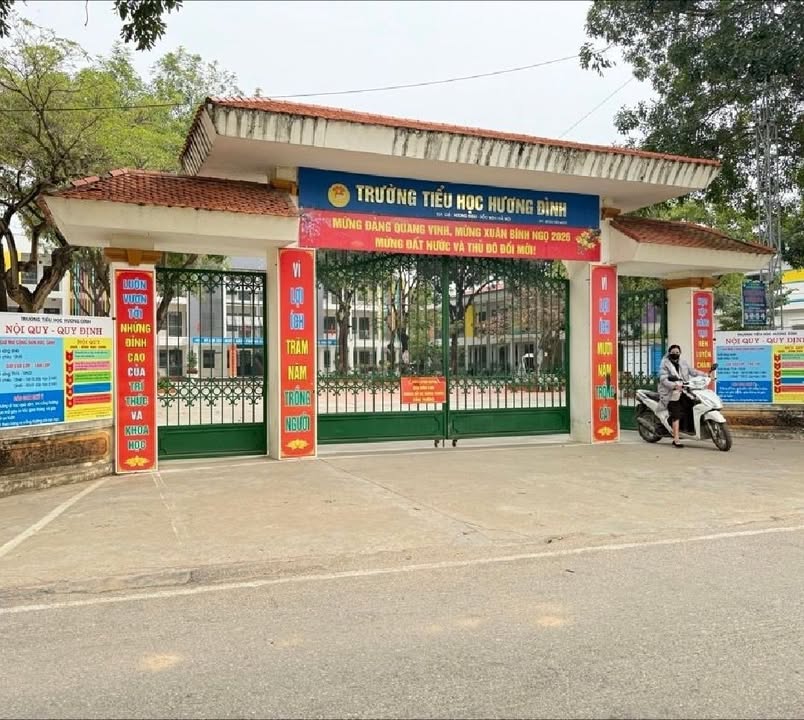 Đất tặng nhà Mai Đình 60m² giá 2 tỷ - Gần chợ và KCN, xe tải đỗ cửa!