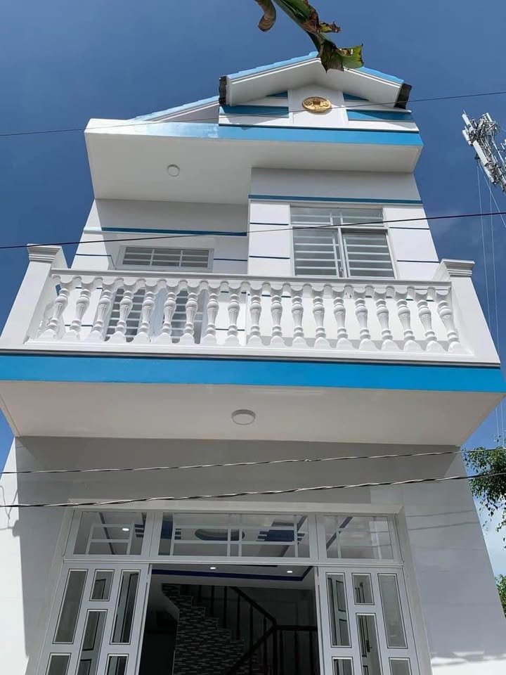 Nhà 1 Trệt 1 Lầu tại Đường Nhà Máy Gạch Acera, Long Xuyên 52m² giá 1.4 tỷ - Đáng sống ngay!