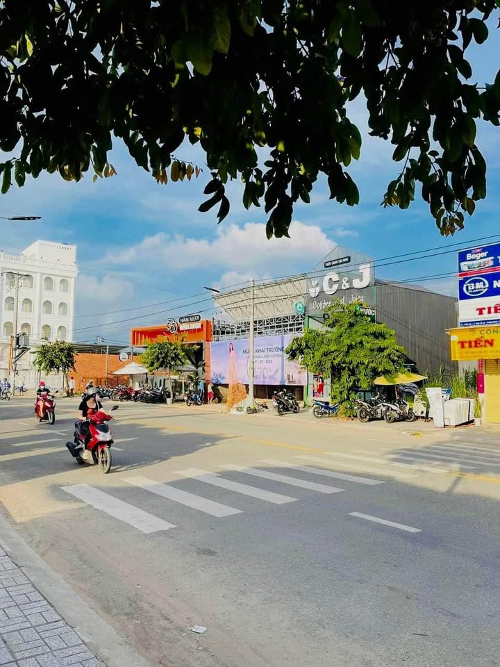 Đất nền Lý Thái Tổ, Long Xuyên 114.6m² giá chỉ 6.462 tỷ - Sổ hồng chính chủ!