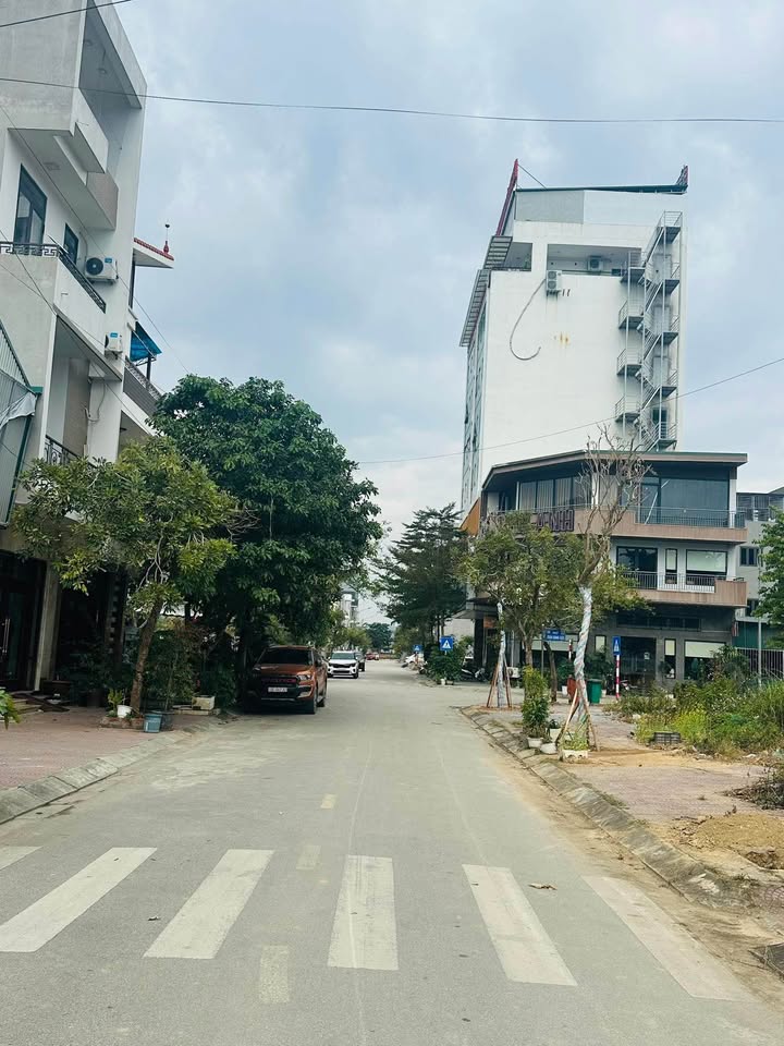 Lô góc mặt phố Nam Cao, Khu TĐC Mai Pha 165m² giá 8 tỷ - Cơ hội đầu tư không thể bỏ lỡ!