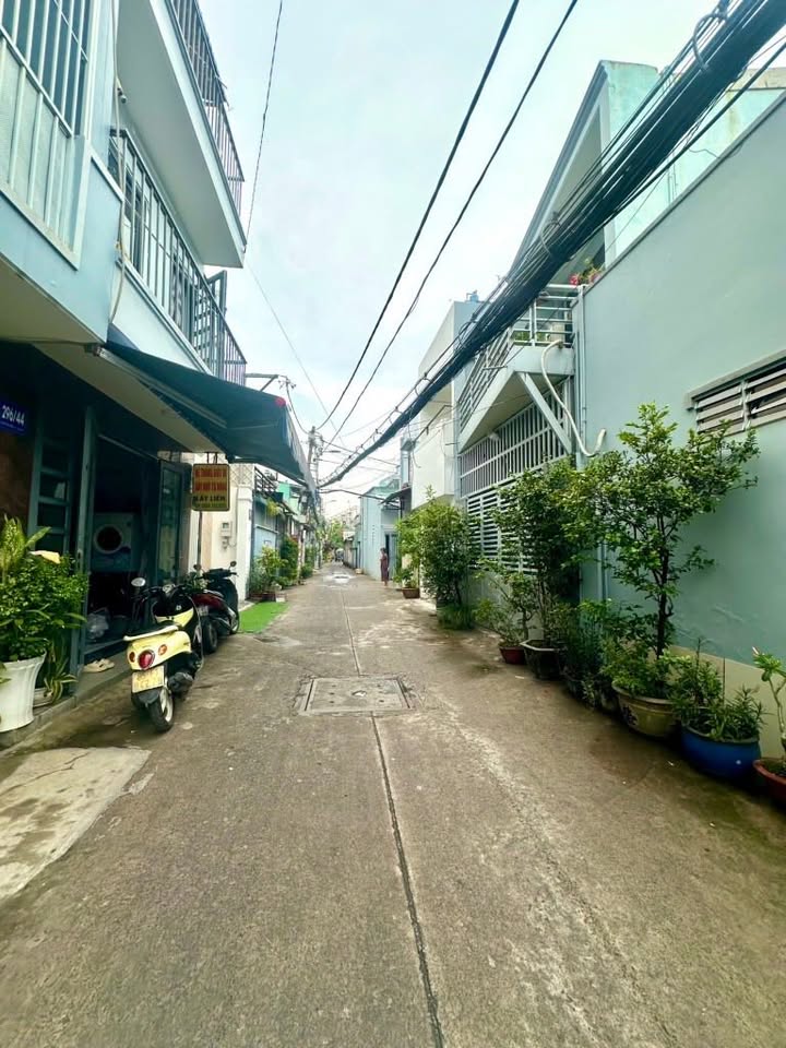 Nhà riêng Gò Vấp 40m² giá 5.8 tỷ - Khu Cityland, sát Lotte Mart!