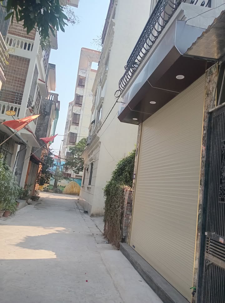 Nhà 5 tầng Thị trấn Văn Điển 35m² giá 5 tỷ - Cơ hội sở hữu duy nhất!