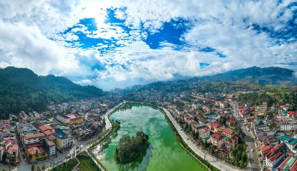 Lô đất trung tâm Sa Pa 140m² giá 7 tỷ - Cơ hội đầu tư hiếm có!