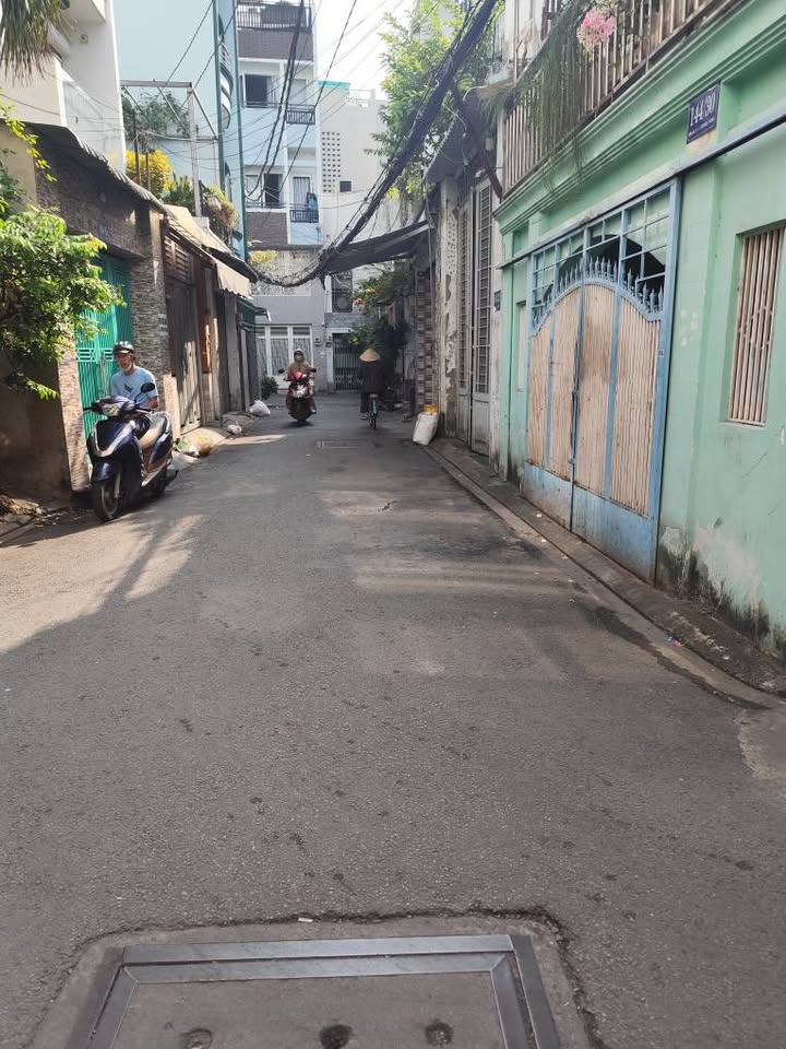 Nhà phố Hồng Lạc Tân Bình 60m² giá 8 tỷ - Xe hơi vào tận nhà!