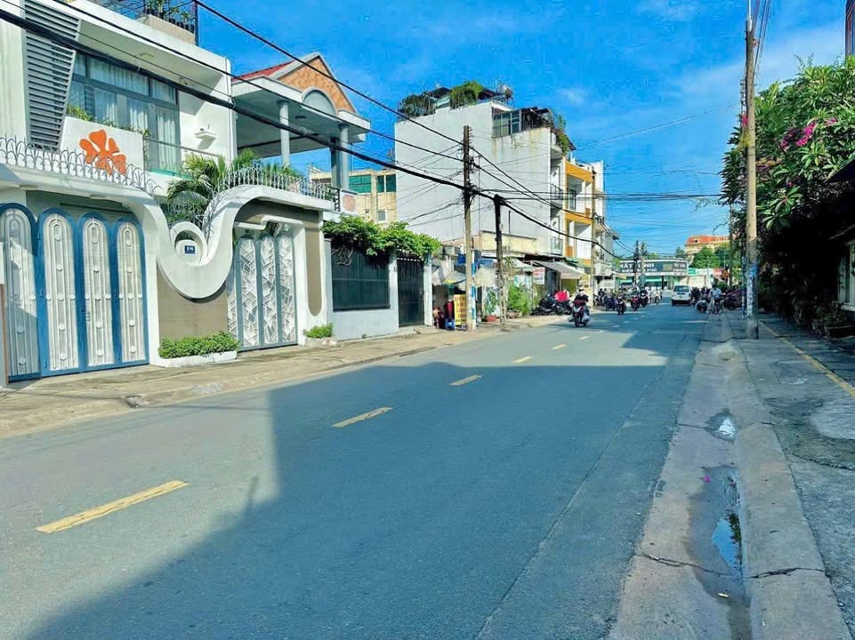 Bán gấp nhà mặt tiền Hồ Văn Đại, 155m² chỉ 11.5 tỷ - Cơ hội đầu tư tuyệt vời!