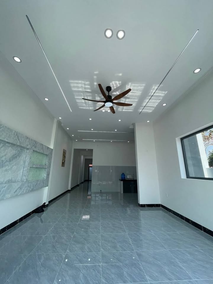 Nhà phố Long Thủy, Phước Long 159m² giá 1.55 tỷ - Chính chủ bán gấp!