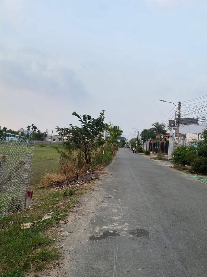 Đất nền 240m² đường nhựa Trần Văn Hí, Tây Ninh - Giá 2.5 tỷ, 2 mặt tiền!