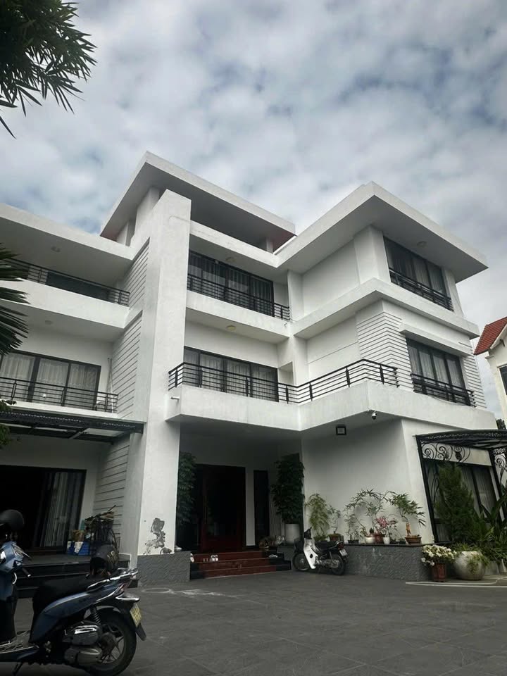 Biệt thự 3 tầng tại Quế Võ Bắc Ninh 450m² - Giá thương lượng trực tiếp chính chủ!