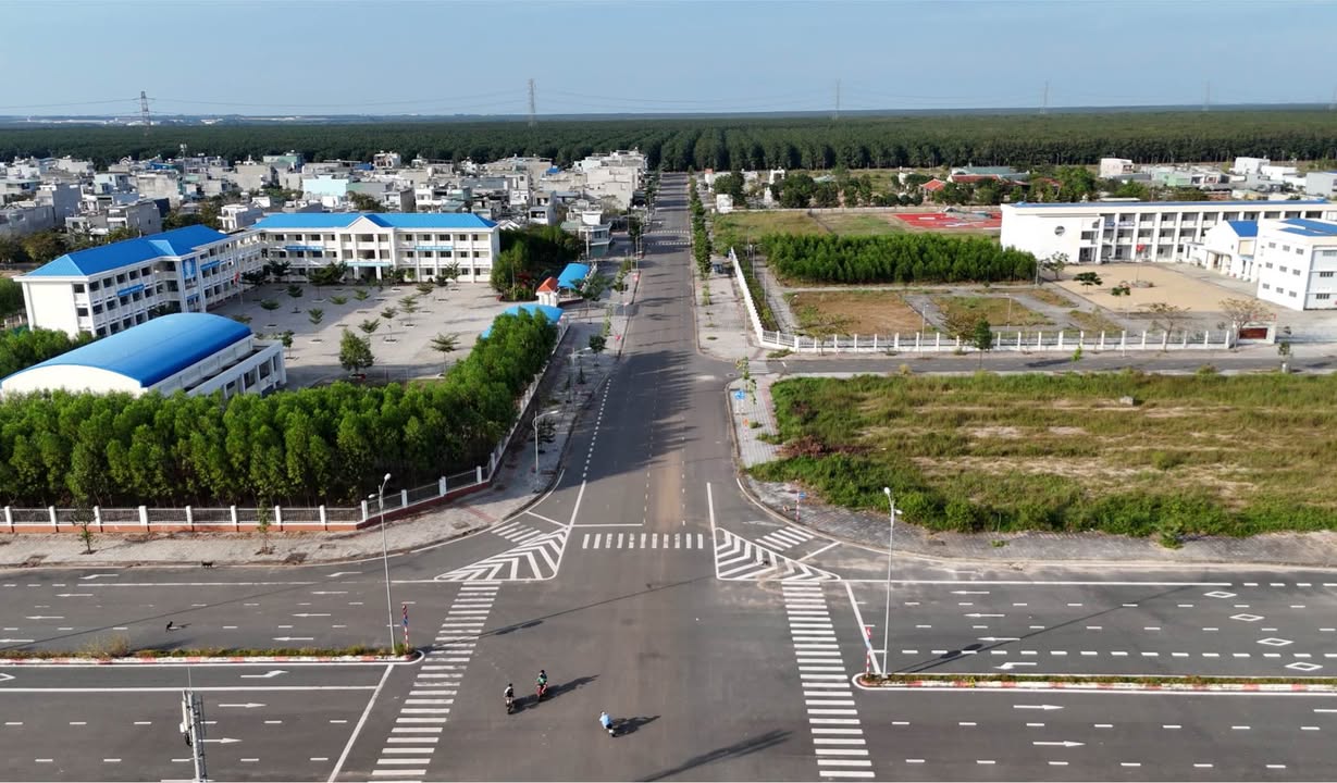 Đất tái định cư Lộc An, Long Thành 110m² - Sổ đỏ chính chủ, giá thỏa thuận!