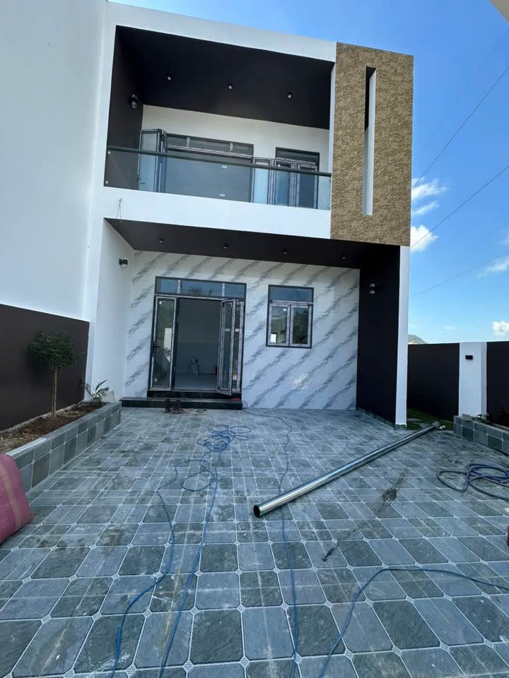 Nhà vườn 2 tầng Diên Điền, Diên Khánh 160m² giá 2.290 tỷ - Thiết kế hiện đại sang trọng!