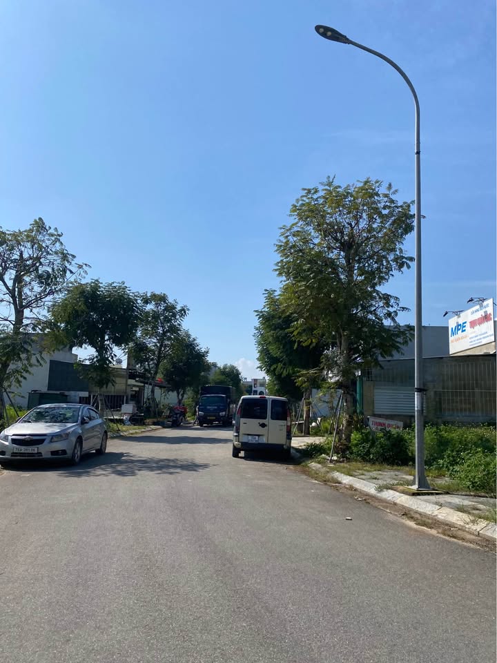 Lô đất 125m² tại Khu dân cư 577, Quận 1 giá 1.65 tỷ - Gần hồ sinh thái!