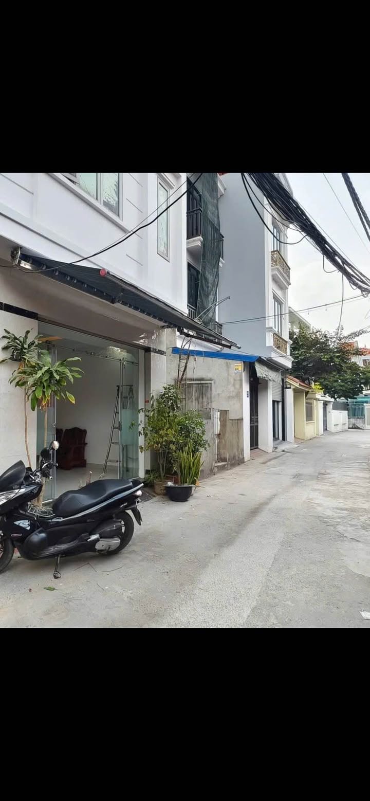 Nhà 4 tầng lô góc tại ngõ Đoàn Kết, Hải Phòng - Sẵn sàng vào ở chỉ 3.75 tỷ!