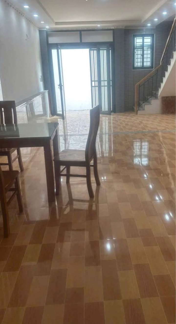 Nhà phố 1 trệt 1 lầu tại Phường 10 Vũng Tàu - Diện tích 55m² giá 2.2 tỷ - Chính chủ bán gấp!