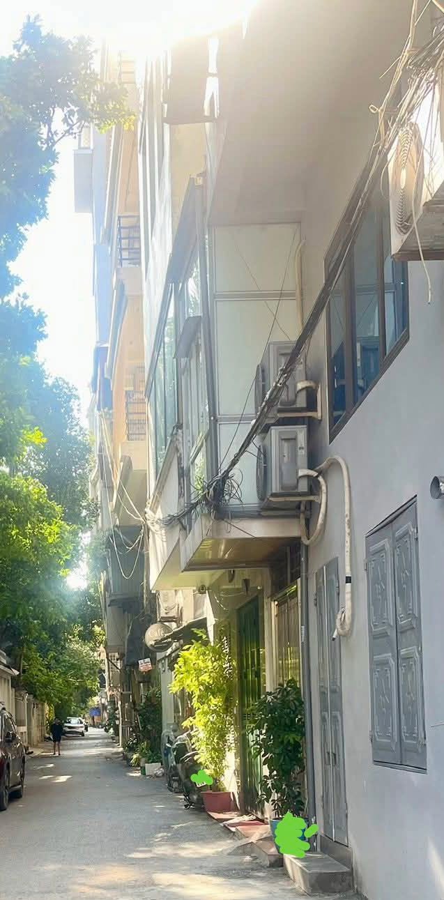 Nhà xây ở Đường Lạc Long Quân 32m² giá thỏa thuận - Vị trí trung tâm tiện ích đa dạng!