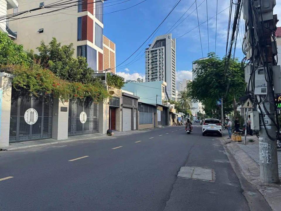 Nhà mặt tiền đường Dương Hiến Quyền, Vĩnh Hòa, Nha Trang 69m² giá 8 tỷ - Tiềm năng kinh doanh lớn!