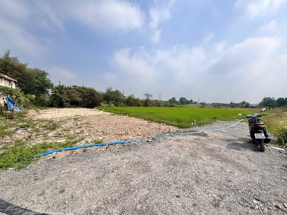 Đất thổ cư Đức Hòa Thượng 135m² giá 600 triệu - Đường ô tô vào đất