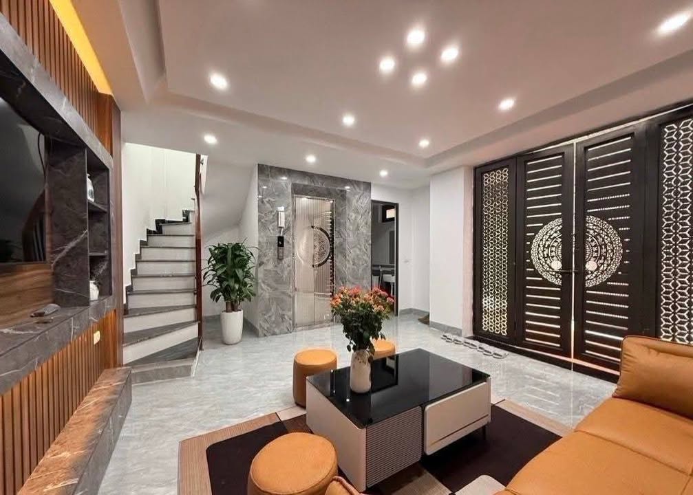 Nhà riêng Định Công, Hoàng Mai 35m² giá 9 tỷ - Tiện ích ngập tràn, sẵn sàng vào ở!