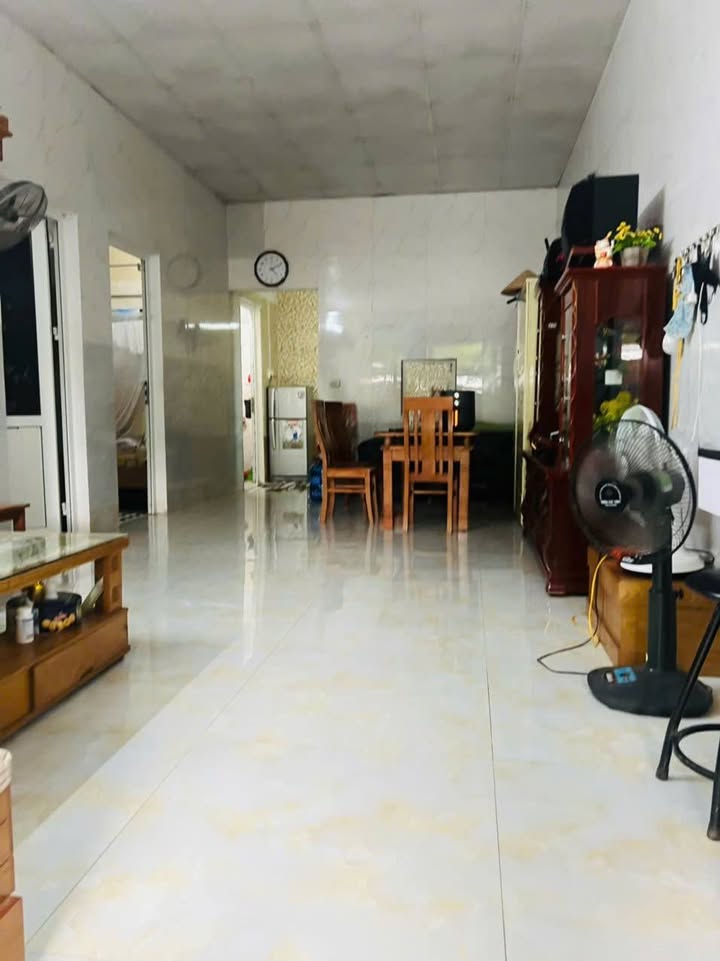 Nhà cấp 4 tại km12, Quang Hanh, 102m² giá chỉ 750 triệu - Ngõ ô tô đỗ trước cửa!