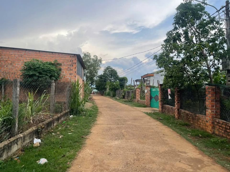 Đất nền Xã Chư Á 90m² giá 4xx triệu - Vị trí vàng giao thông thuận lợi!