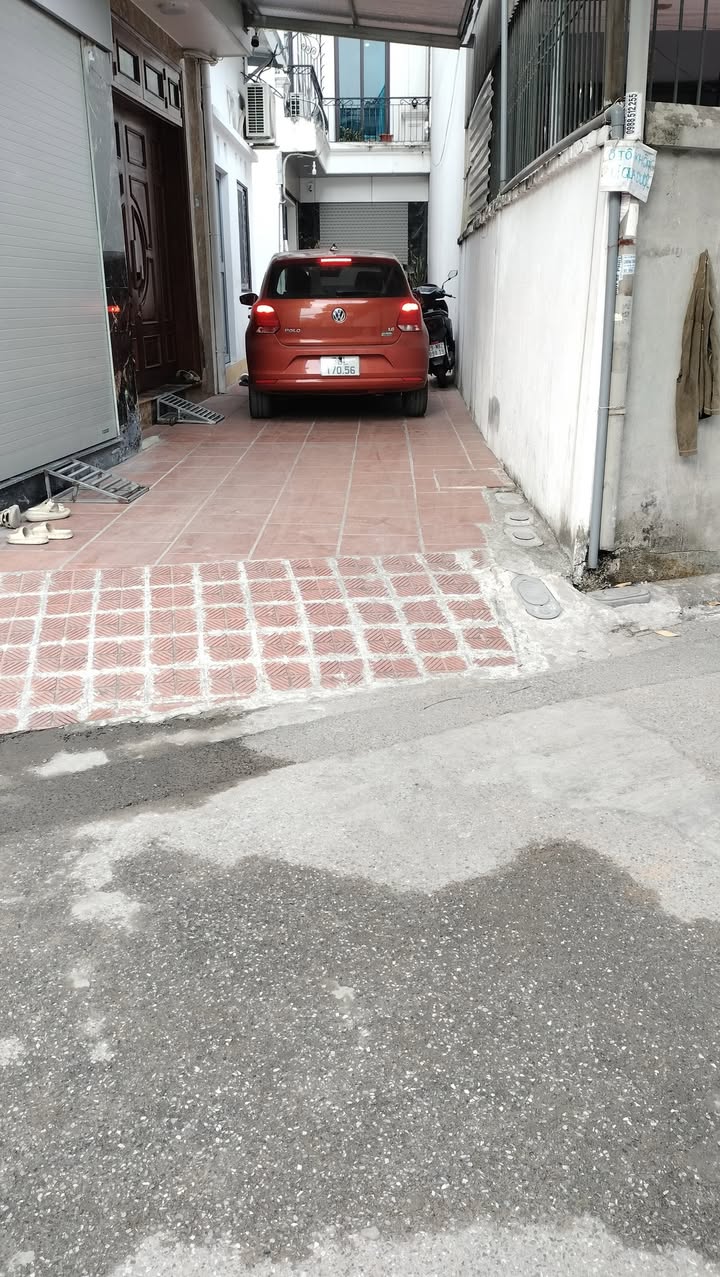 Nhà phố Trạm Bồ Đề 33m² giá thỏa thuận - Chính chủ bán gấp!