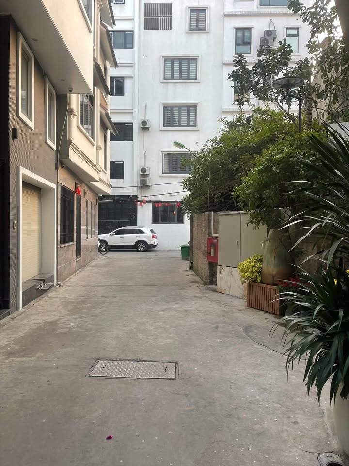 Đất nền Bát Khối 60m² giá 7.7 tỷ - Cơ hội đầu tư hiếm có!