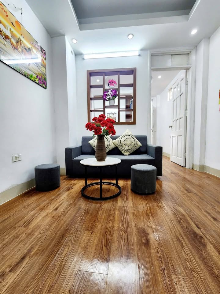 Căn hộ chung cư mini Vương Thừa Vũ 36m² giá 1.48 tỷ - Nhà đẹp, đầy đủ nội thất!