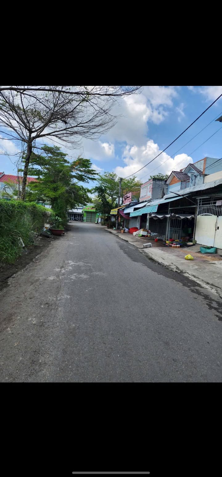 Nhà phố đường Nguyễn Văn Trỗi, Cà Mau 86m² giá 4 tỷ - Kinh doanh thuận lợi!