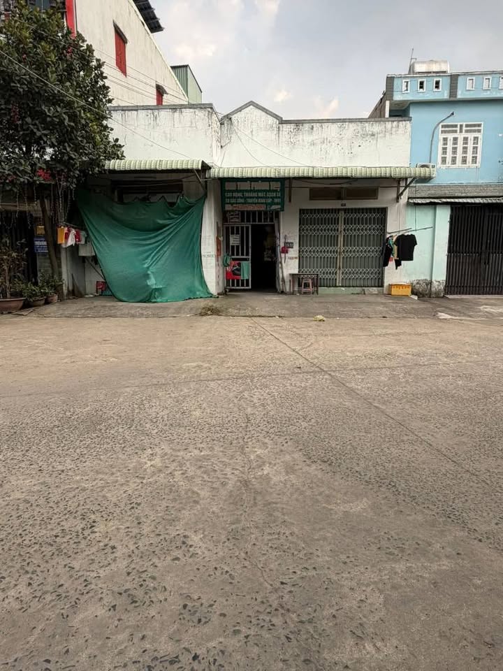 Dãy trọ 13 phòng tại Đông Hòa Dĩ An 239m² giá 7.95 tỷ - Đầu tư sinh lợi ngay!