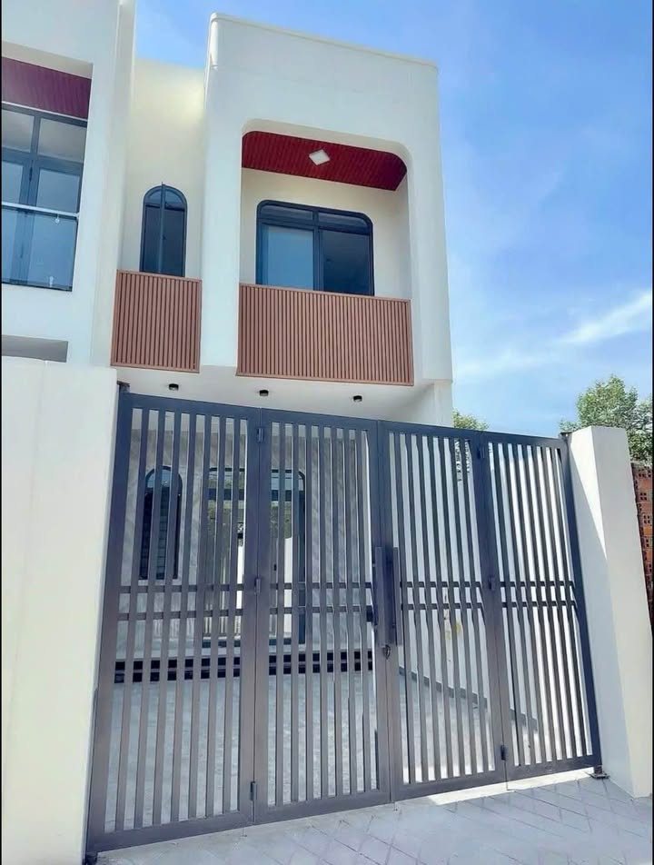 Nhà phố 1 trệt 1 lầu Đường ĐX43, Phú Mỹ, Thủ Dầu Một 92m² - Chính chủ bán gấp!