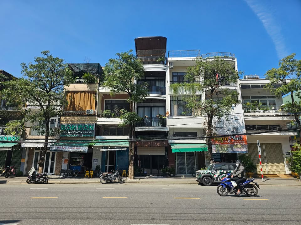 Bán cặp nhà mặt tiền 3 tháng 2, Hải Châu, 192m² giá 31 tỷ - Cơ hội đầu tư sinh lời!