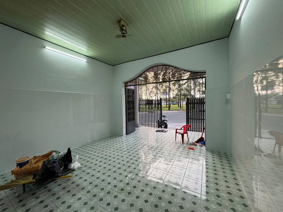 Nhà mặt tiền Phước Hưng, Bà Rịa 2PN giá 6 triệu - Kinh doanh sầm uất!