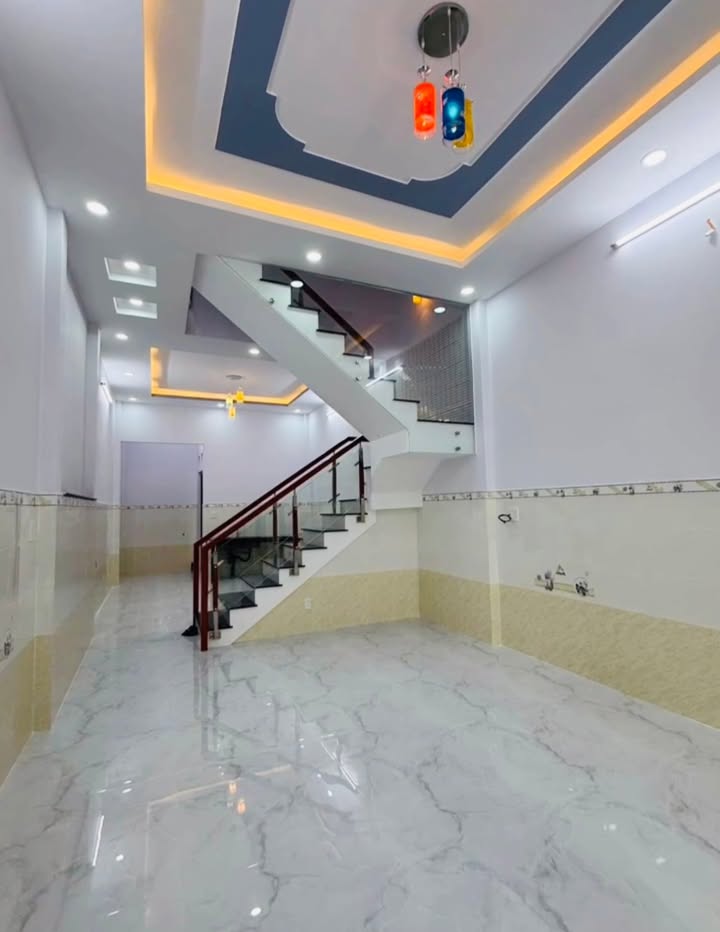 Nhà đẹp 2 tầng tại Khu Dân Cư Đồng Danh, Bình Chánh 56m² giá 2.1 tỷ - Hỗ trợ thương lượng!