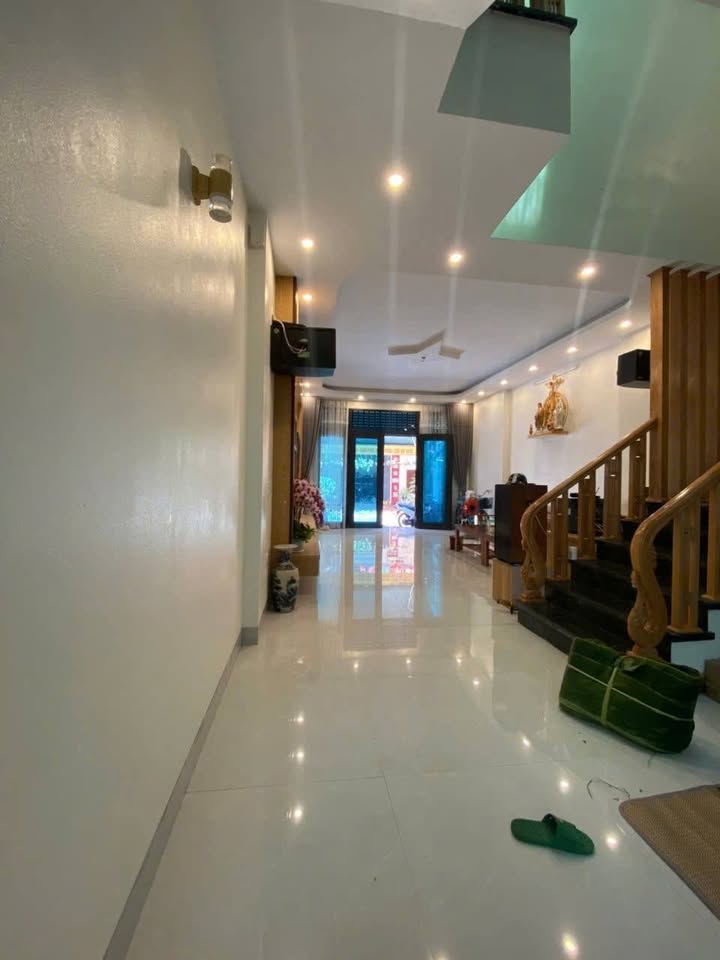 Nhà 2 tầng phường Hàm Rồng 75m² giá 4 tỷ - Vị trí đắc địa gần chợ Bắc Cầu!