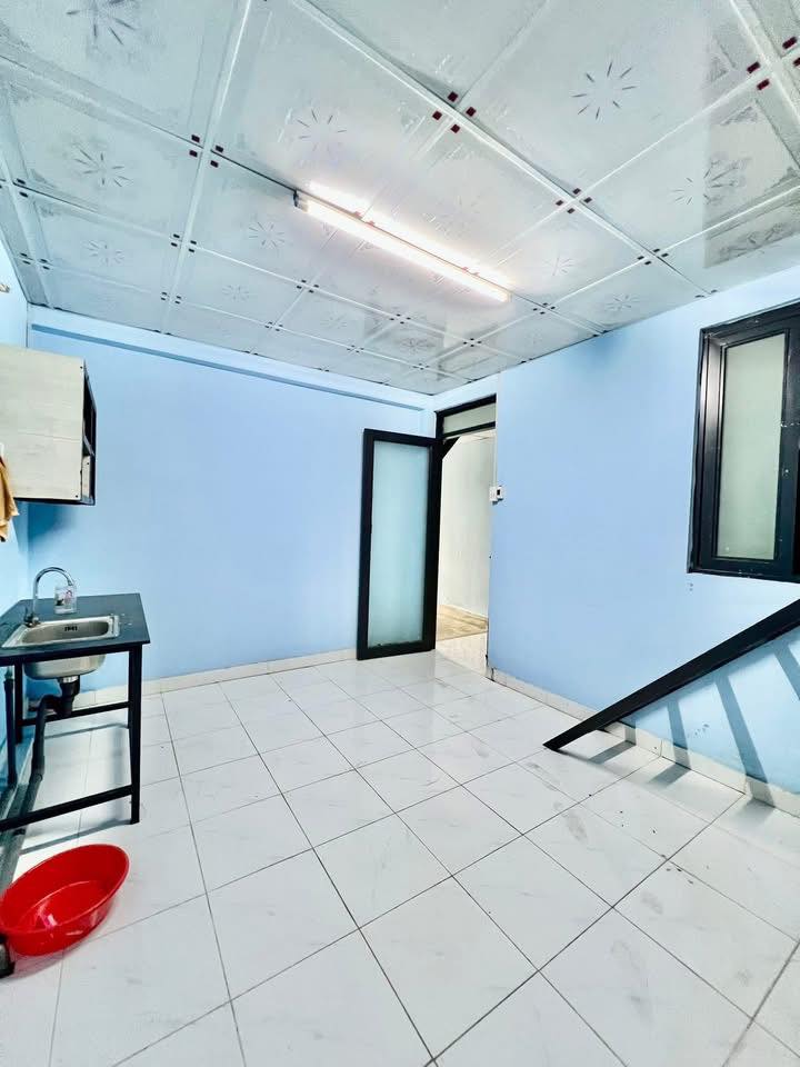 Phòng cho thuê tại Thạnh Xuân, Quận 12, 30m² chỉ 2 triệu - Nhà vệ sinh riêng, gác lửng