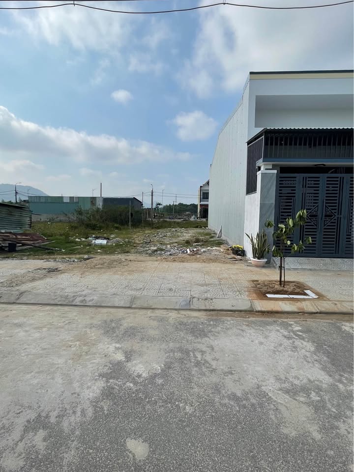 Đất nền Dragon City Đà Nẵng 100m² giá 3.6 tỷ - Pháp lý đầy đủ, vị trí đẹp!