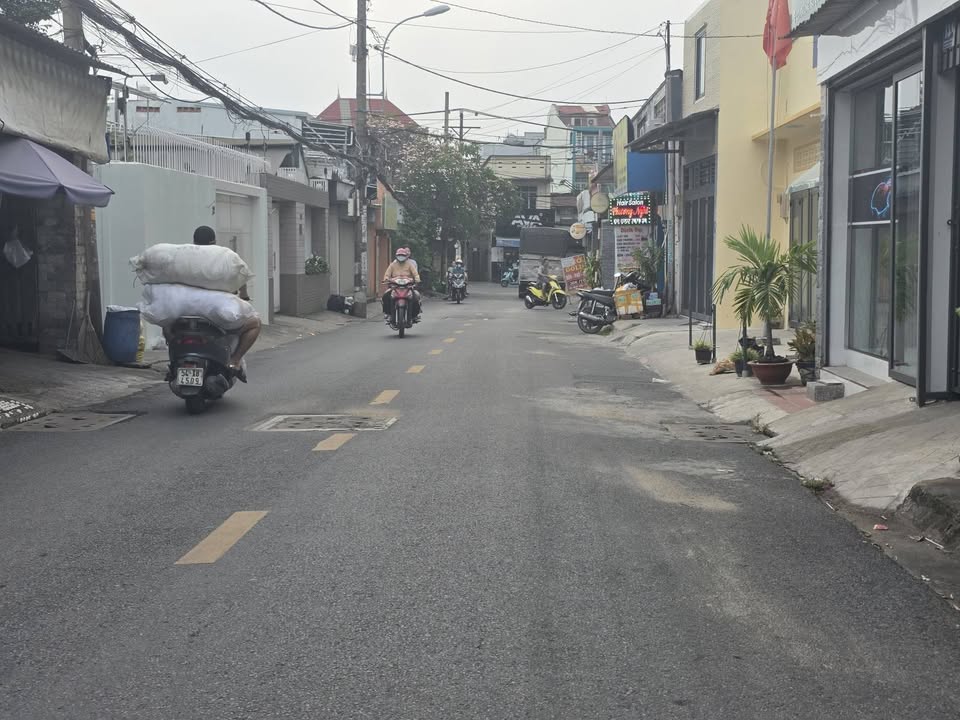 Bán gấp FrontHouse mặt tiền Tô Ngọc Vân 124m² giá 17 tỷ - Vị trí đắc địa kinh doanh!