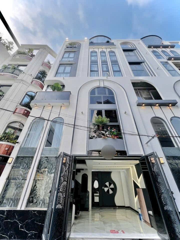 Nhà phố Gò Vấp 40m² giá 10.9 tỷ - Thiết kế hiện đại, vào ở ngay!