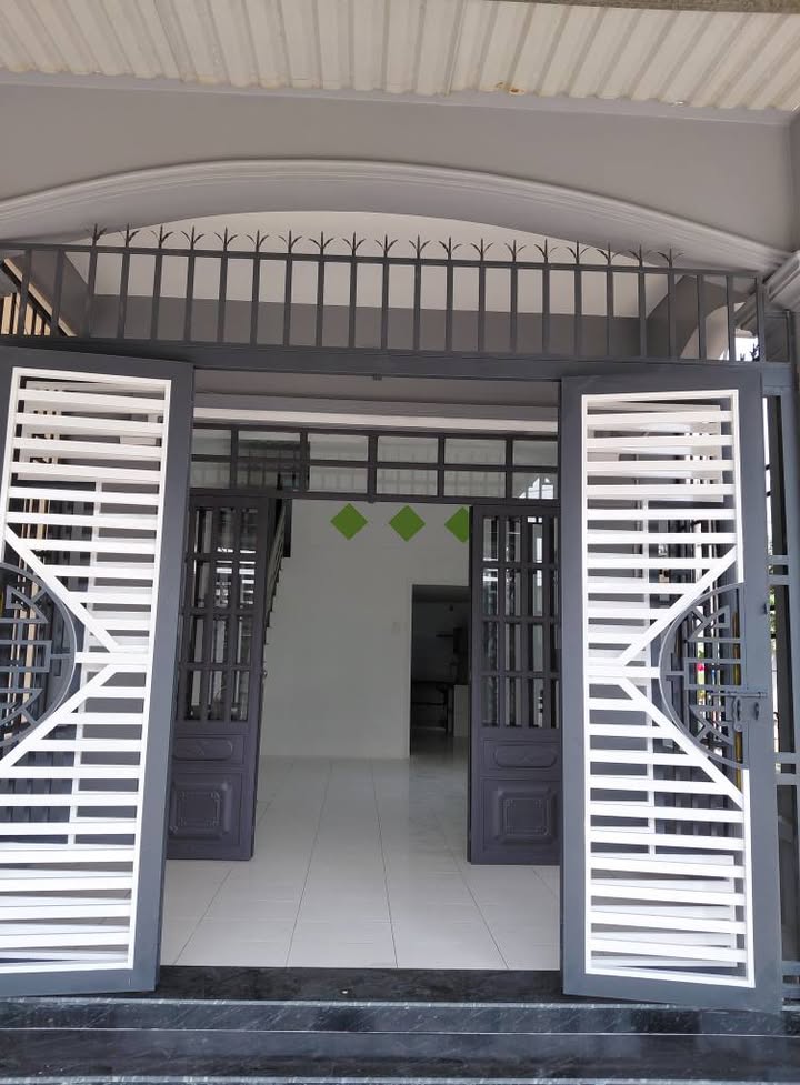 Nhà phố Tân Phước Khánh 64m² giá 1.35 tỷ - Đường thông tứ phía, thuận tiện giao thông!